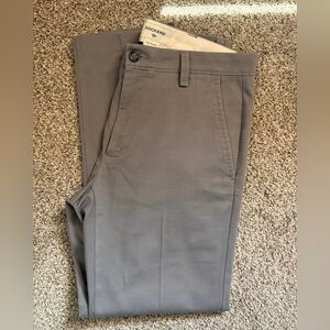 Dockers Men's Gray Chinos - Classic Straight